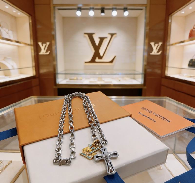 LV Necklace 03yxs159